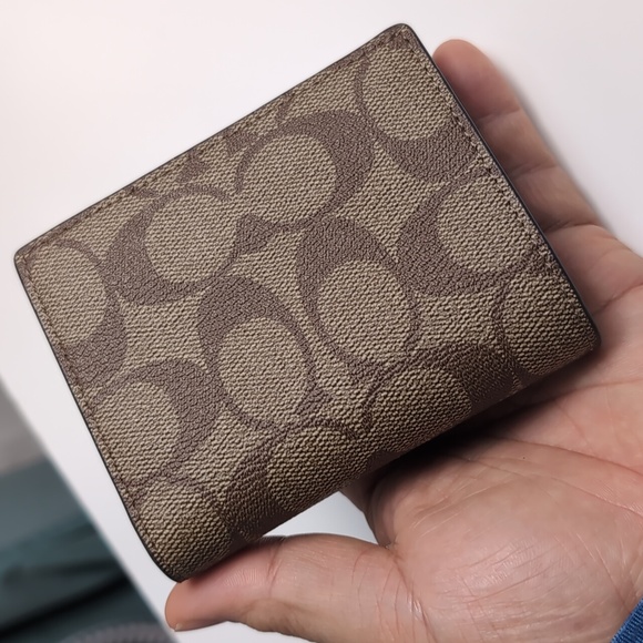 Coach CF472 Small Morgan Wallet In Colorblock Signature Canvas (Firm Price) - Picture 3 of 12